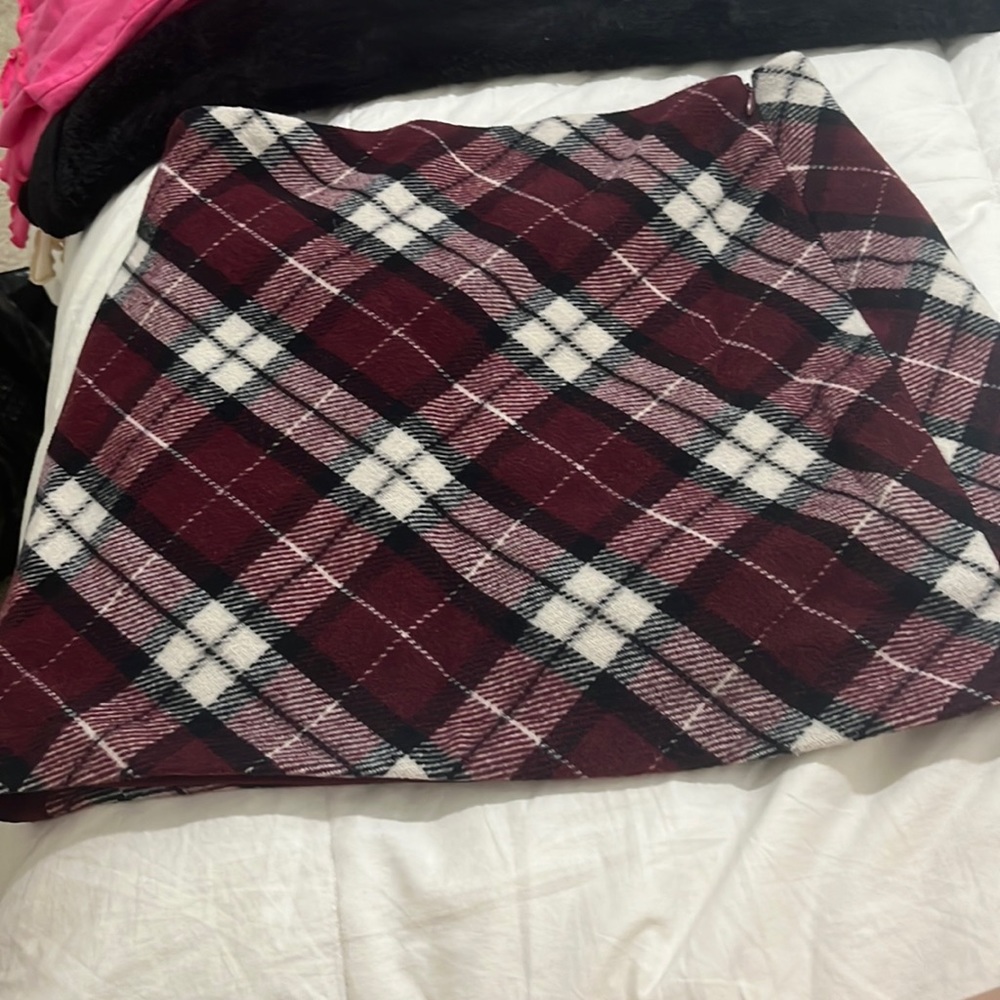 Skirt!